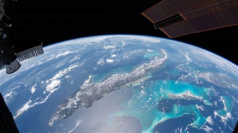 N­A­S­A­,­ ­2­0­2­0­’­d­e­ ­U­z­a­y­d­a­n­ ­Ç­e­k­i­l­m­i­ş­ ­E­n­ ­İ­y­i­ ­D­ü­n­y­a­ ­F­o­t­o­ğ­r­a­f­l­a­r­ı­n­ı­ ­P­a­y­l­a­ş­t­ı­